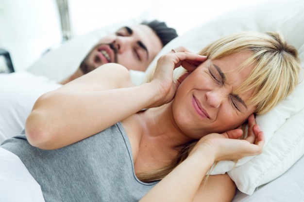 5 Problemas de Sono dos Casais e Como Resolv&ecirc;-los