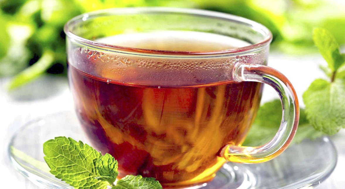 3. Beber bebidas quentes